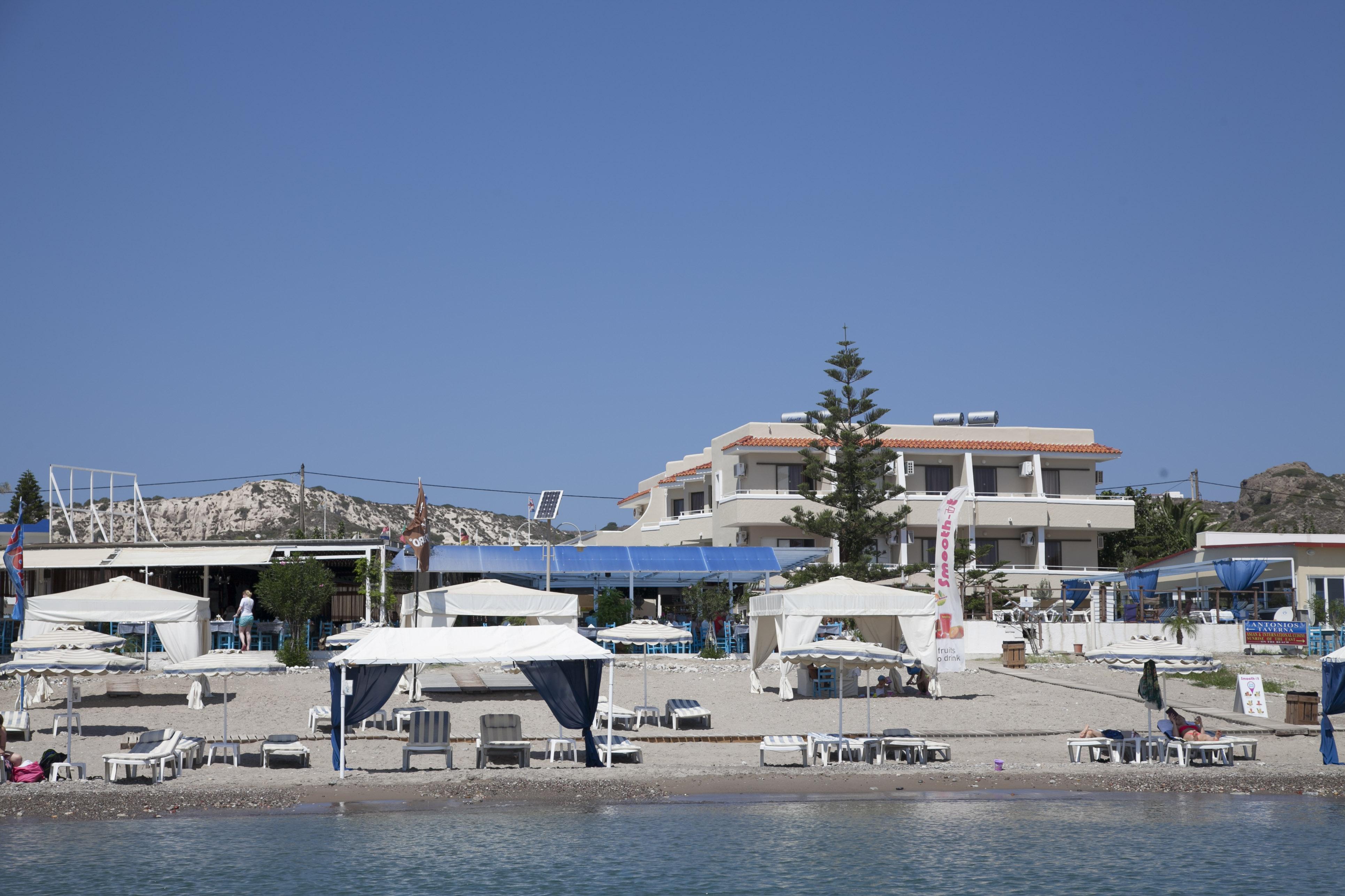 Sacallis Inn Beach Hotel Kefalos  Exterior photo